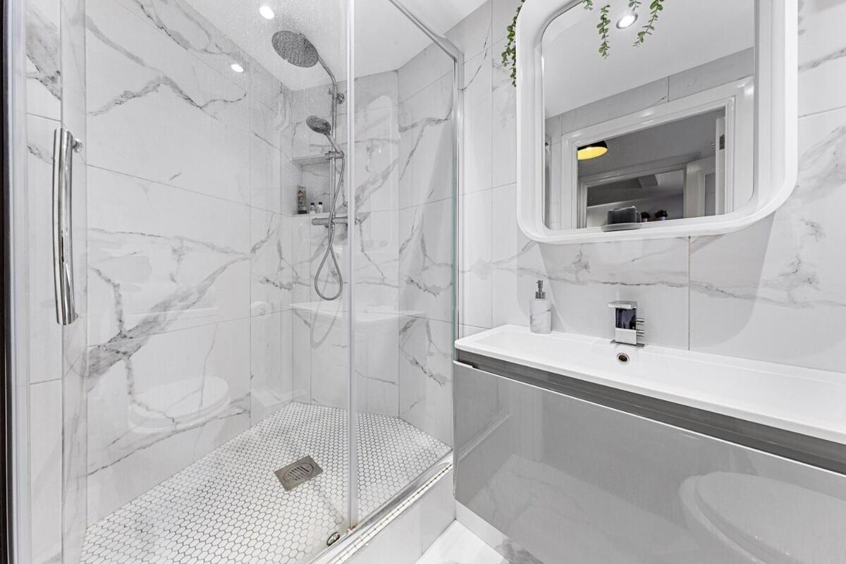 Central London Luxury, Relaxing Apartment! 2 Mins From Paddington Station! Habitación foto