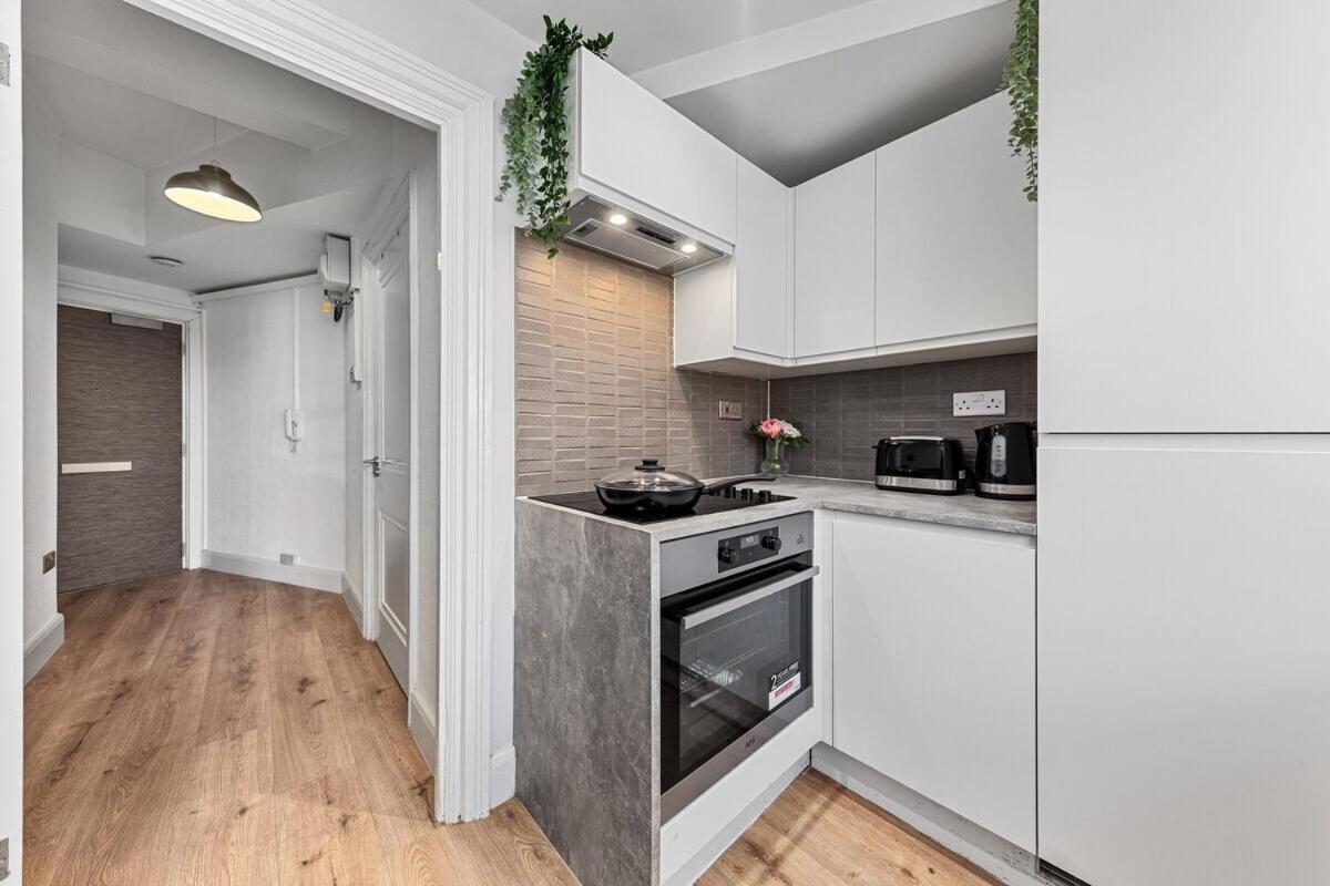 Central London Luxury, Relaxing Apartment! 2 Mins From Paddington Station! Habitación foto